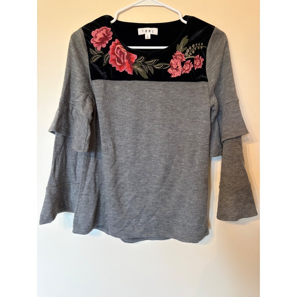 THML Women Gray Knit Top Black Velvet Floral Embroidered Ruffle Bell Sleeve S